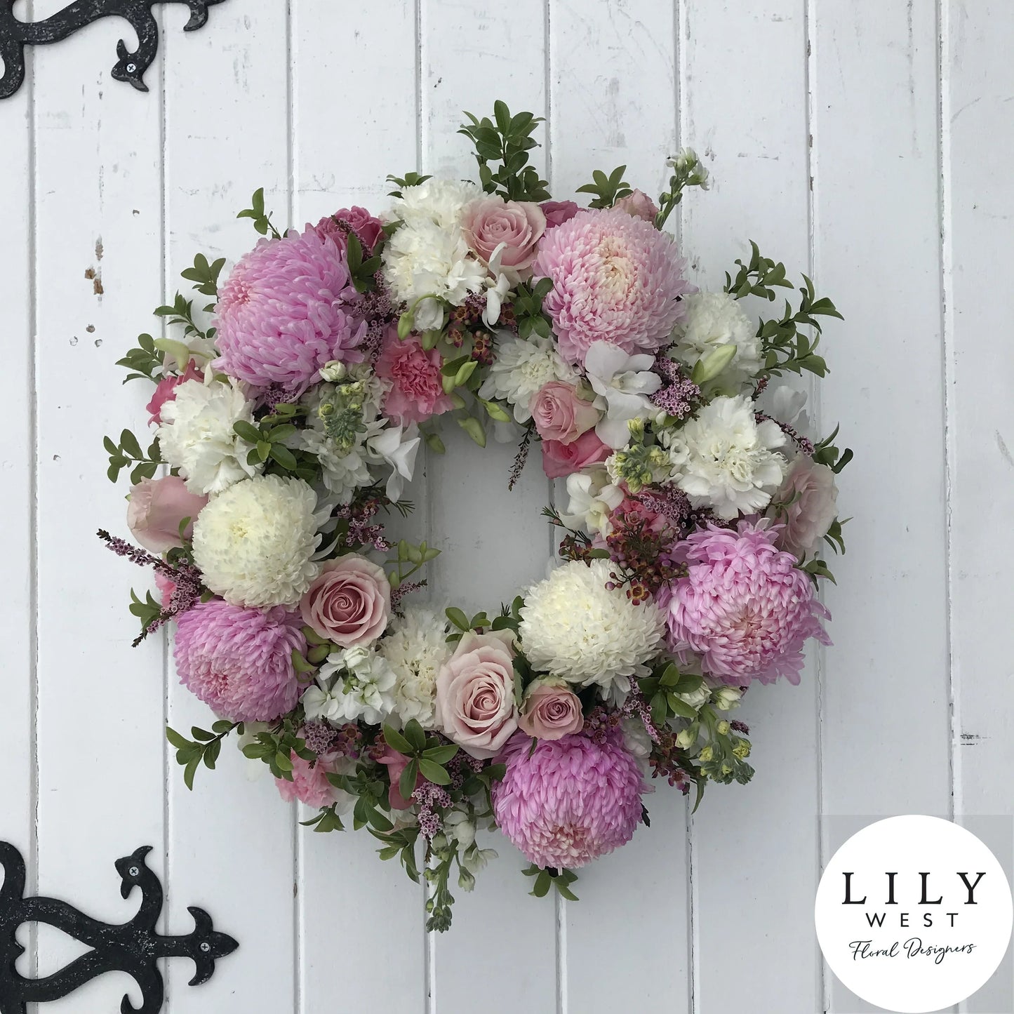 Round Sympathy Wreath