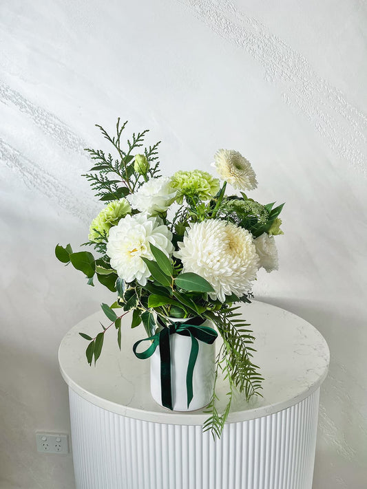 Donner White Ceramic Jar