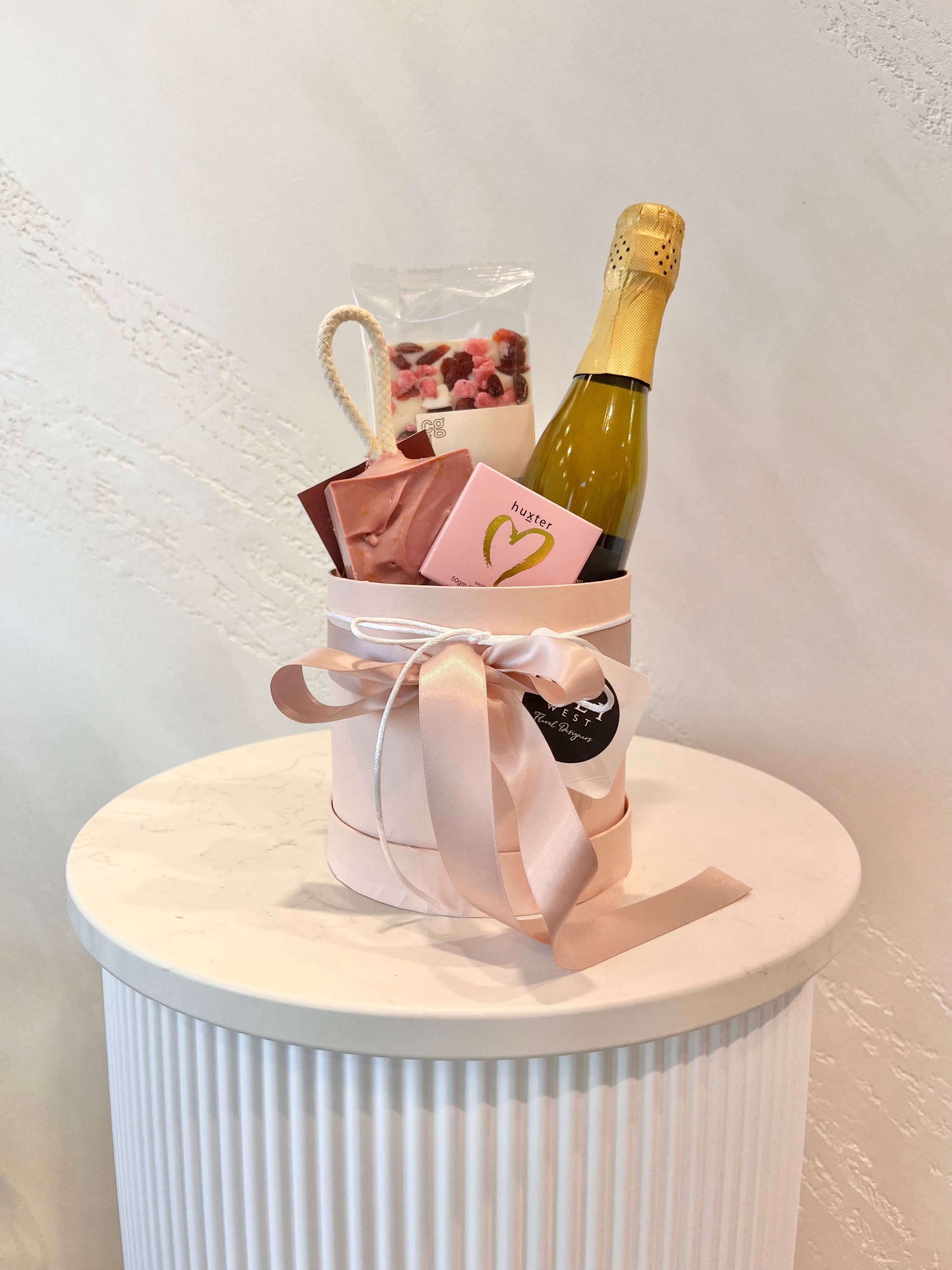 Pamper and Bubbles Gift box Small