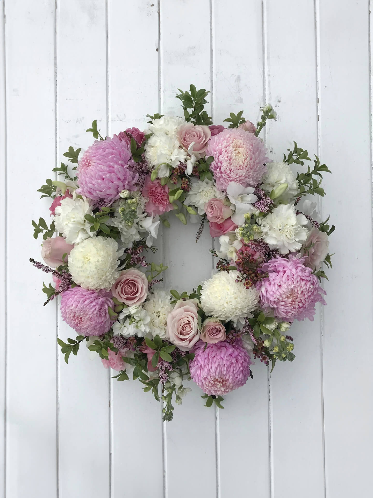 Round Sympathy Wreath